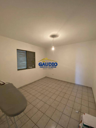 Imagem Casa com 3 Quartos à Venda, 125 m² em Campo Limpo - São Paulo Imagem Casa com 3 Quartos à Venda, 125 m² em Campo Limpo - São Paulo