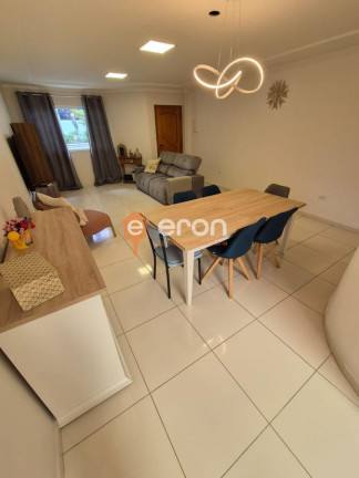 Imagem Casa com 3 Quartos à Venda, 219 m²