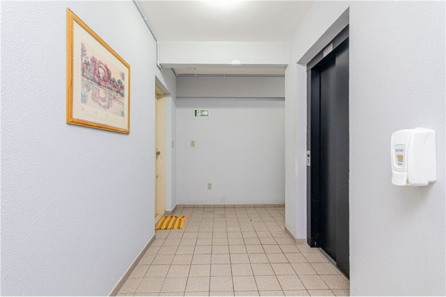 Imagem Imóvel com 2 Quartos à Venda, em Santana - Porto Alegre Imagem Imóvel com 2 Quartos à Venda, em Santana - Porto Alegre