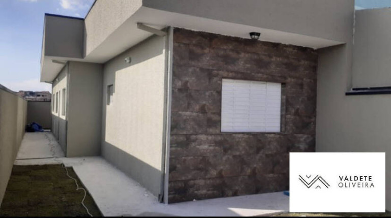 Casa com 2 Quartos à Venda,  em Jardim Do Marquês - Jacareí