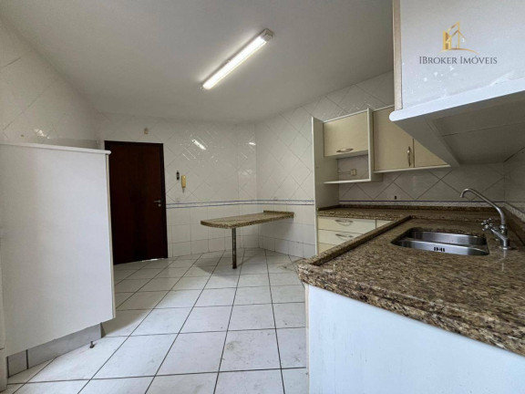 Imagem Sobrado com 4 Quartos à Venda, 191 m² em Bom Retiro - Curitiba Imagem Sobrado com 4 Quartos à Venda, 191 m² em Bom Retiro - Curitiba