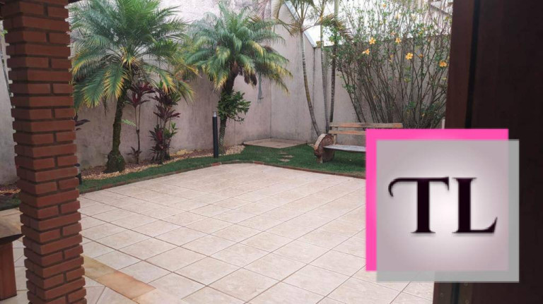 Imagem Casa com 3 Quartos à Venda, 330 m² em Poços De Caldas Imagem Casa com 3 Quartos à Venda, 330 m² em Poços De Caldas