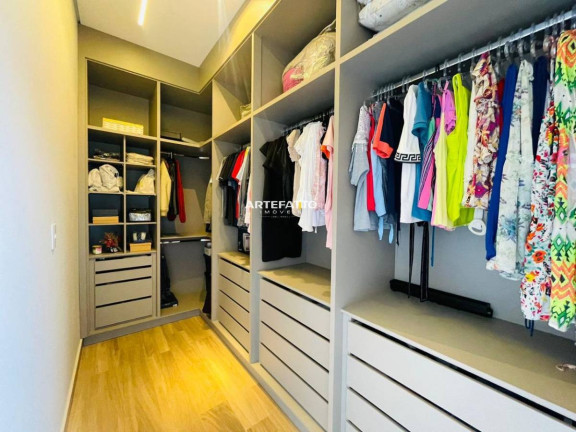 Imagem Sobrado com 4 Quartos à Venda, 250 m² Imagem Sobrado com 4 Quartos à Venda, 250 m²