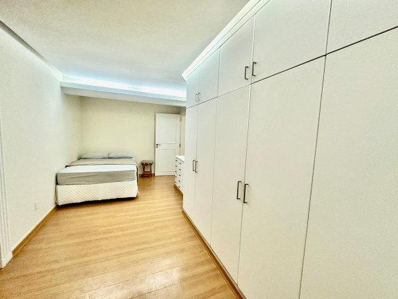 Imagem Imóvel com 4 Quartos à Venda, 215 m² em Ipanema - Rio De Janeiro Imagem Imóvel com 4 Quartos à Venda, 215 m² em Ipanema - Rio De Janeiro