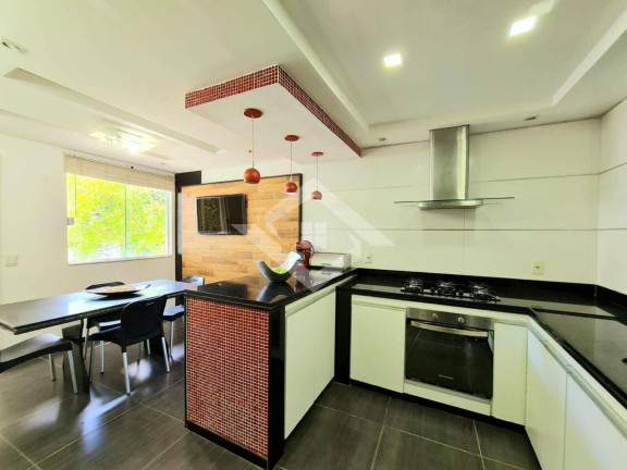 Imagem Casa com 4 Quartos à Venda, 450 m² em Sapê - Niterói Imagem Casa com 4 Quartos à Venda, 450 m² em Sapê - Niterói