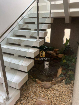 Imagem Sobrado com 4 Quartos à Venda, 227 m² em Setor Garavelo - Goiânia Imagem Sobrado com 4 Quartos à Venda, 227 m² em Setor Garavelo - Goiânia