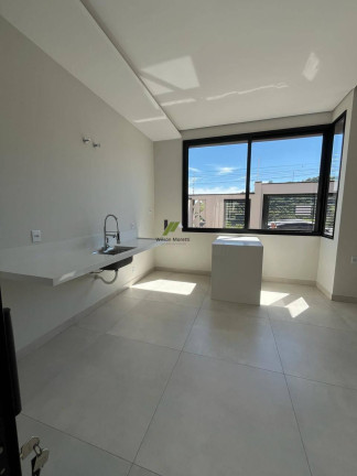 Imagem Casa com 3 Quartos à Venda, 99 m²