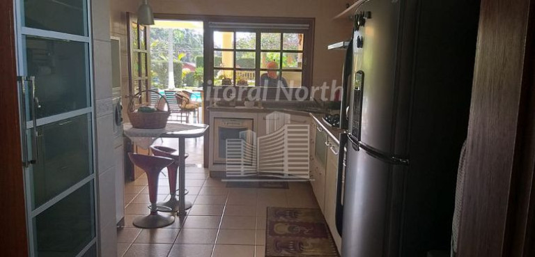 Imagem Casa com 4 Quartos à Venda, 351 m² em Taquaras - Balneário Camboriú Imagem Casa com 4 Quartos à Venda, 351 m² em Taquaras - Balneário Camboriú