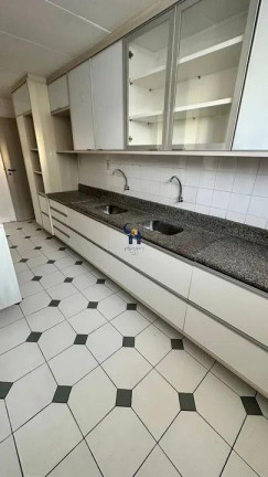 Imagem Apartamento com 3 Quartos à Venda, 157 m² em Vitoria - Salvador Imagem Apartamento com 3 Quartos à Venda, 157 m² em Vitoria - Salvador