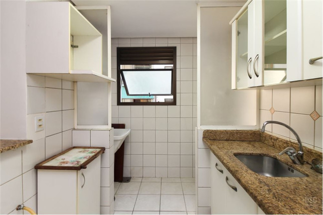 Imagem Imóvel com 1 Quarto à Venda, em Petrópolis - Porto Alegre Imagem Imóvel com 1 Quarto à Venda, em Petrópolis - Porto Alegre