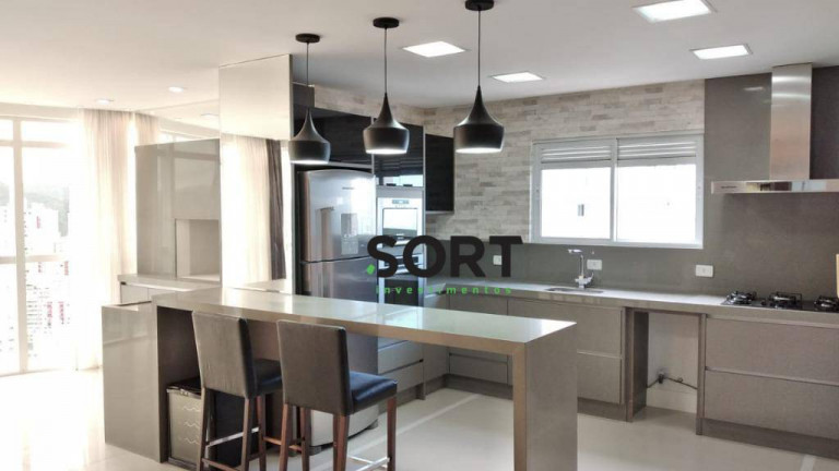 Imagem Apartamento com 3 Quartos à Venda, 130 m² em Centro - Balneário Camboriú