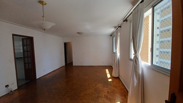 Imagem Imóvel com 3 Quartos à Venda, 105 m² em Moema - São Paulo