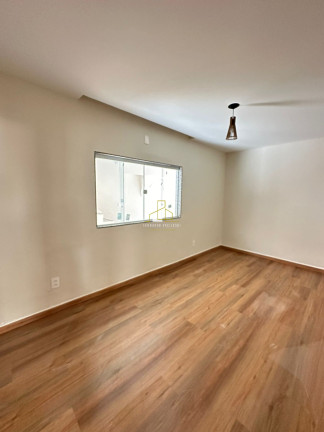 Imagem Casa com 3 Quartos à Venda, 300 m² em Parque Residencial Laranjeiras - Serra Imagem Casa com 3 Quartos à Venda, 300 m² em Parque Residencial Laranjeiras - Serra