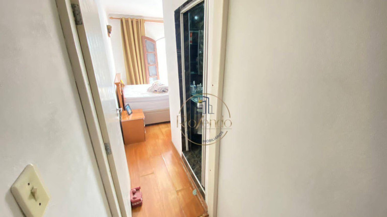 Imagem Sobrado com 3 Quartos à Venda, 288 m² em Parque Dos Bancários - São Paulo Imagem Sobrado com 3 Quartos à Venda, 288 m² em Parque Dos Bancários - São Paulo