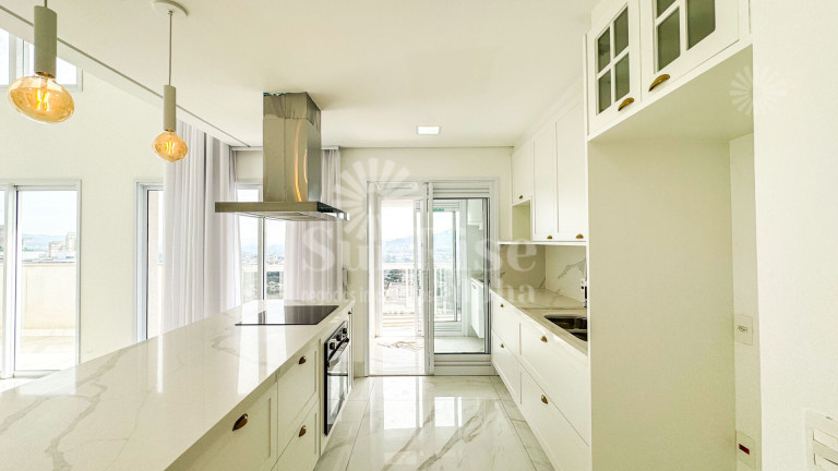 Imagem Apartamento com 2 Quartos para Alugar, 134 m² em Melville Empresarial I E Ii - Barueri Imagem Apartamento com 2 Quartos para Alugar, 134 m² em Melville Empresarial I E Ii - Barueri