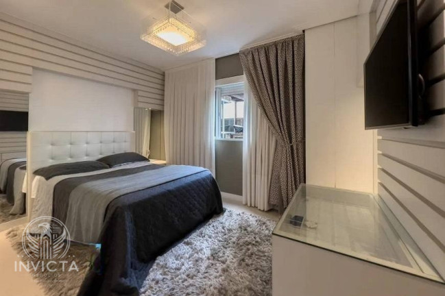 Imagem Apartamento com 3 Quartos à Venda, 200 m² em Centro - Balneário Camboriú