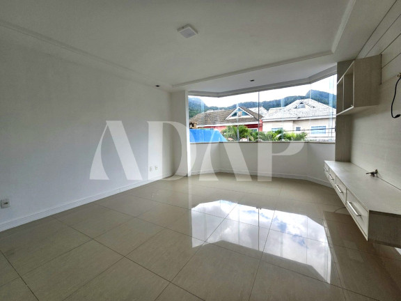Imagem Casa com 4 Quartos para Alugar, 230 m² em Vargem Pequena - Rio De Janeiro