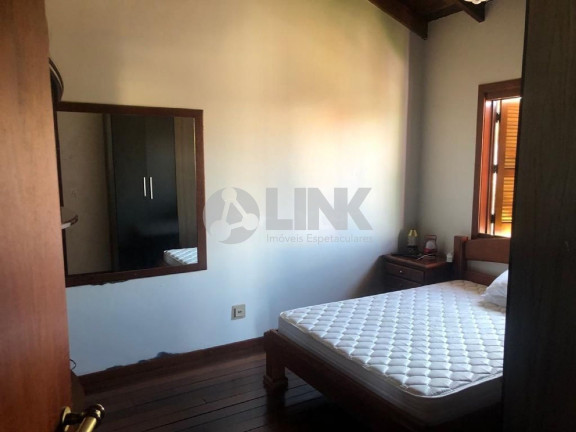 Imagem Casa com 5 Quartos à Venda, 203 m² em Sarandi - Porto Alegre Imagem Casa com 5 Quartos à Venda, 203 m² em Sarandi - Porto Alegre
