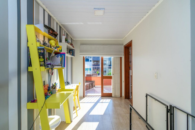 Imagem Imóvel com 2 Quartos à Venda, em Petrópolis - Porto Alegre Imagem Imóvel com 2 Quartos à Venda, em Petrópolis - Porto Alegre