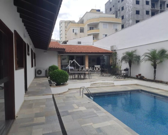 Casa com 3 Quartos à Venda, 300 m² em Parque Campolim - Sorocaba