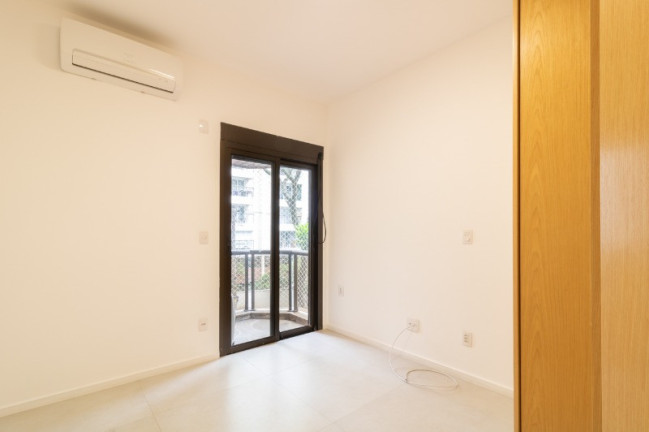 Imagem Imóvel com 3 Quartos à Venda, 123 m² em Itaim Bibi - São Paulo Imagem Imóvel com 3 Quartos à Venda, 123 m² em Itaim Bibi - São Paulo