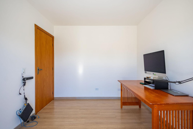 Imagem Sobrado com 3 Quartos à Venda, 192 m² em Pilarzinho - Curitiba Imagem Sobrado com 3 Quartos à Venda, 192 m² em Pilarzinho - Curitiba