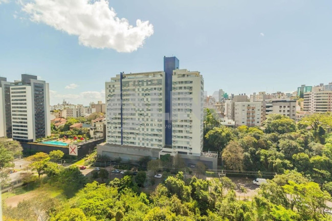 Imagem Apartamento com 2 Quartos à Venda, 77 m² em Petrópolis - Porto Alegre Imagem Apartamento com 2 Quartos à Venda, 77 m² em Petrópolis - Porto Alegre