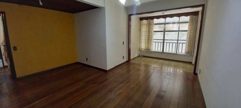 Apartamento com 3 Quartos à Venda,  em Centro - Nova Friburgo