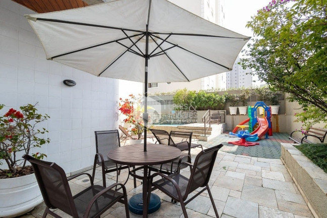 Imagem Apartamento com 3 Quartos à Venda, 122 m² em Moema - São Paulo