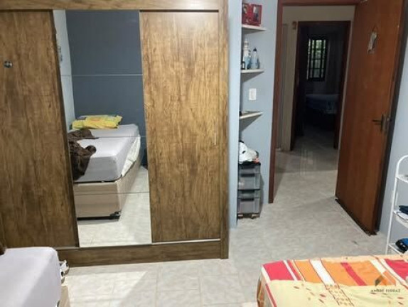 Imagem Casa com 3 Quartos à Venda, 69 m²