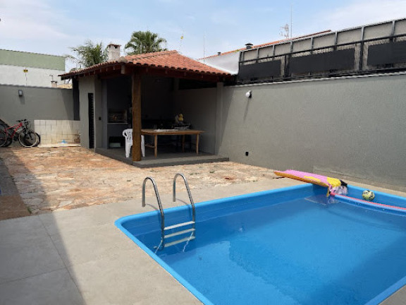 Imagem Casa com 3 Quartos à Venda, 242 m² em Caranda - Campo Grande Imagem Casa com 3 Quartos à Venda, 242 m² em Caranda - Campo Grande