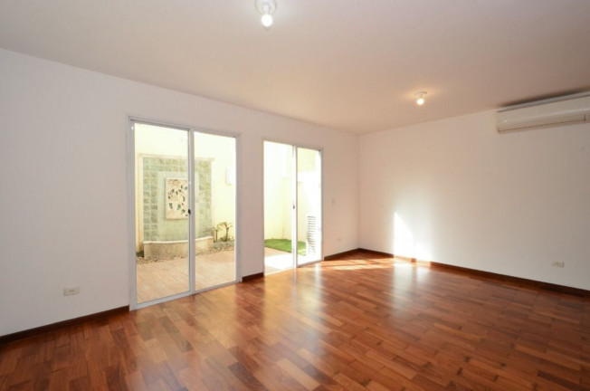 Imagem Casa com 3 Quartos à Venda, em Morumbi - São Paulo Imagem Casa com 3 Quartos à Venda, em Morumbi - São Paulo