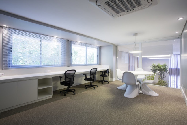 Imagem Imóvel Comercial à Venda, 48 m² em Petrópolis - Porto Alegre