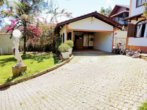 Imagem Casa com 4 Quartos à Venda, 180 m² em Bom Retiro - Joinville