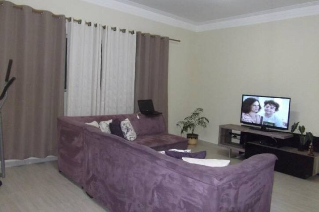 Imagem Casa com 4 Quartos à Venda, 210 m² em Quiririm - Taubaté Imagem Casa com 4 Quartos à Venda, 210 m² em Quiririm - Taubaté