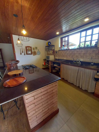 Imagem Casa com 4 Quartos à Venda, 2 m² em Amparo - Nova Friburgo