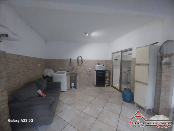 Imagem Casa com 3 Quartos à Venda, em Jardim Elza Maria - Jacareí Imagem Casa com 3 Quartos à Venda, em Jardim Elza Maria - Jacareí