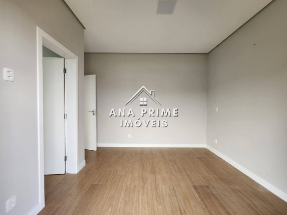 Imagem Casa com 3 Quartos à Venda, 214 m² em Bairro Da Floresta - São José Dos Campos Imagem Casa com 3 Quartos à Venda, 214 m² em Bairro Da Floresta - São José Dos Campos