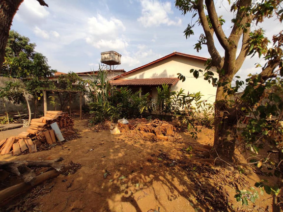 Imagem Imóvel com 
            	2             Quartos à Venda, 100 m² em 
            	Itaipu             - 
            	Goiania            