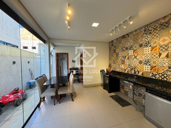 Imagem Casa com 3 Quartos à Venda, 180 m² em Universidade - Vitória Da Conquista Imagem Casa com 3 Quartos à Venda, 180 m² em Universidade - Vitória Da Conquista