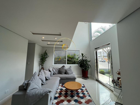 Imagem Casa com 3 Quartos à Venda, 320 m² em Jardim Das Cerejeiras - Arujá Imagem Casa com 3 Quartos à Venda, 320 m² em Jardim Das Cerejeiras - Arujá