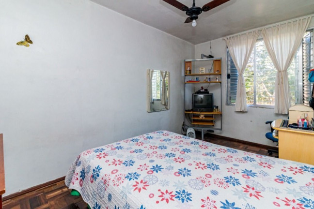 Imagem Imóvel com 4 Quartos à Venda, 74 m² em Petrópolis - Porto Alegre Imagem Imóvel com 4 Quartos à Venda, 74 m² em Petrópolis - Porto Alegre