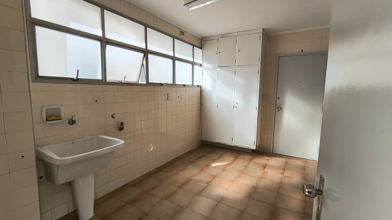 Imagem Apartamento com 3 Quartos à Venda, 172 m² em Itaim Bibi - São Paulo Imagem Apartamento com 3 Quartos à Venda, 172 m² em Itaim Bibi - São Paulo