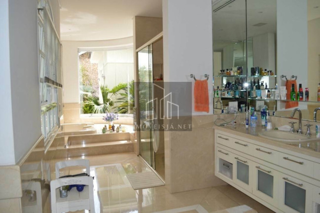 Imagem Casa com 5 Quartos à Venda, 850 m² em Alphaville Residencial Dois - Barueri Imagem Casa com 5 Quartos à Venda, 850 m² em Alphaville Residencial Dois - Barueri