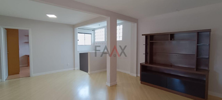 Imagem Casa com 3 Quartos à Venda, 134 m² em Trianon - Guarapuava Imagem Casa com 3 Quartos à Venda, 134 m² em Trianon - Guarapuava