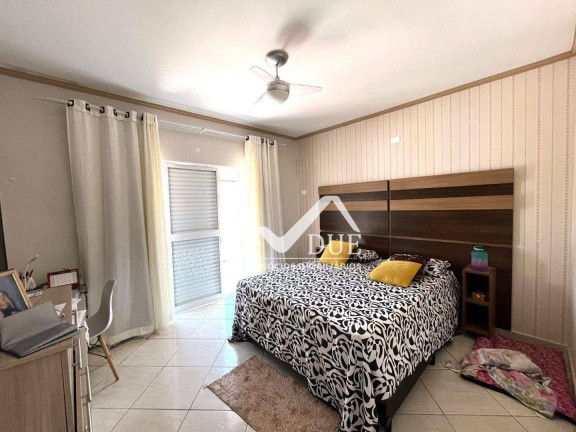 Imagem Casa com 5 Quartos à Venda, 202 m² em Campo Grande - Santos Imagem Casa com 5 Quartos à Venda, 202 m² em Campo Grande - Santos