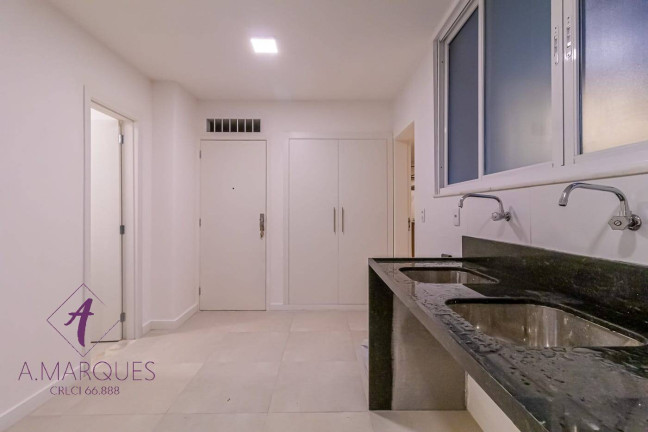 Imagem Apartamento com 4 Quartos à Venda, 330 m² em Copacabana - Rio De Janeiro