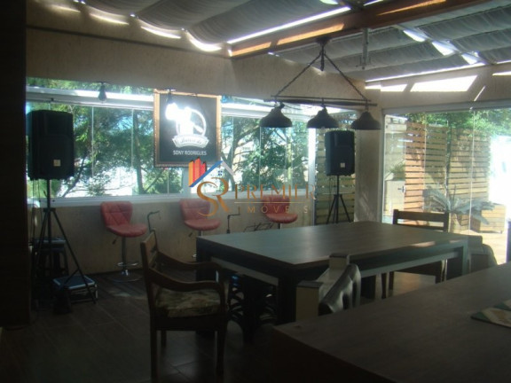 Imagem Casa com 3 Quartos à Venda, 413 m² em Itacorubi - Florianópolis