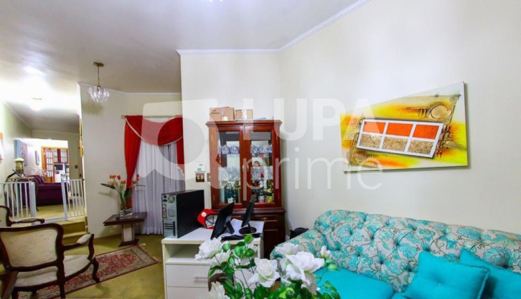 Imagem Casa com 3 Quartos à Venda, 239 m² em Tucuruvi - São Paulo Imagem Casa com 3 Quartos à Venda, 239 m² em Tucuruvi - São Paulo