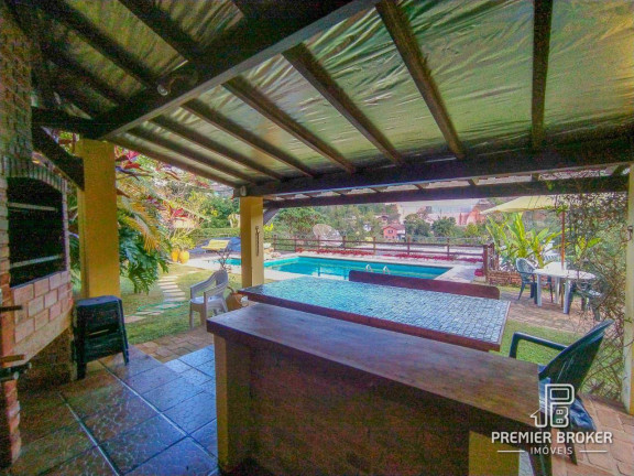 Imagem Casa com 4 Quartos à Venda, 330 m² em Albuquerque - Teresópolis Imagem Casa com 4 Quartos à Venda, 330 m² em Albuquerque - Teresópolis